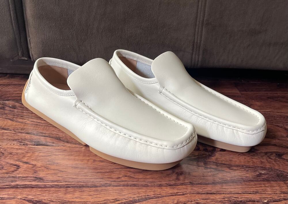 $850 NIB Men's Bottega Veneta White Leather Driving Shoes Size 6(39)